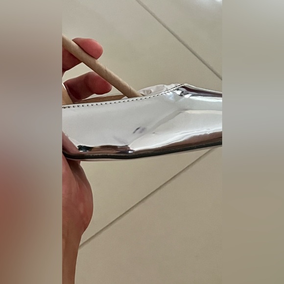 ***SOLD*** 🌪️🫧 Silver Patent Butterfly Heels 🫧🌪️ Size EUR 40 (AU 9) - Picture 14 of 15